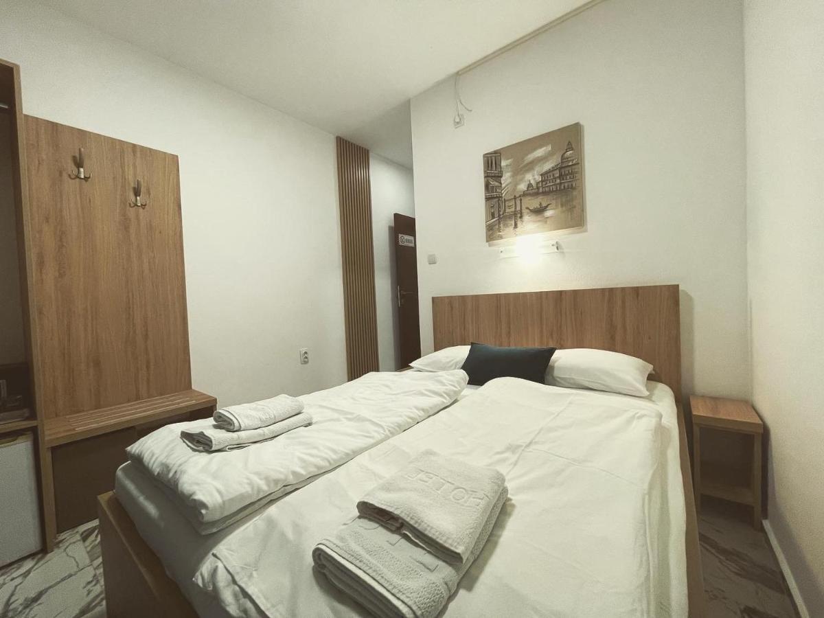 Hotel Galia Kotor Eksteriør bilde