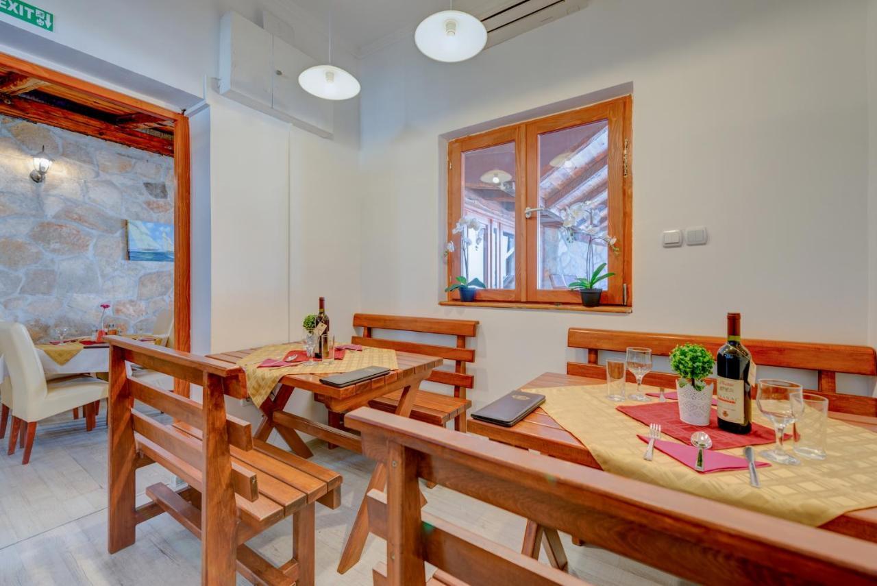 Hotel Galia Kotor Eksteriør bilde